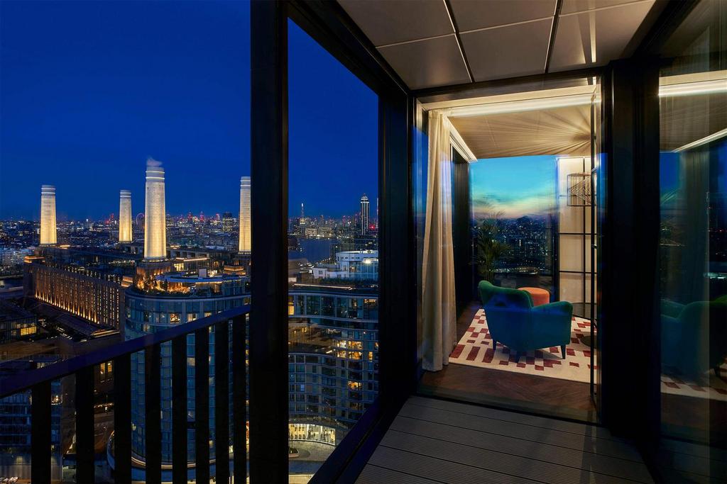 Views from a balcony (cgi)