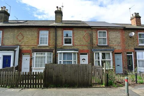 3 bedroom terraced house to rent, St. Judes Road, Englefield Green TW20