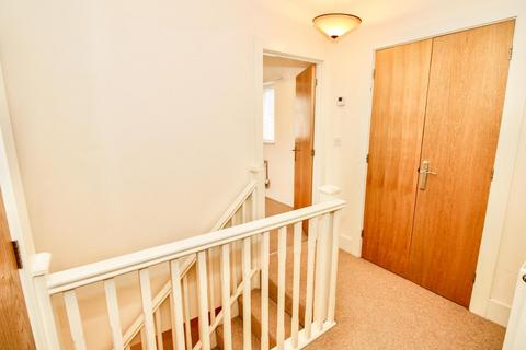 2 Linnet Gardens, Portishead, Bristol, BS20 7NB