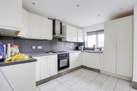 3 bedroom end of terrace house for sale, Selside Court, Chilwell NG9