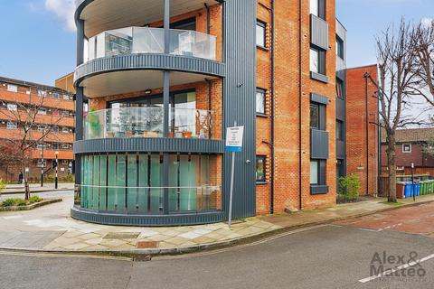 2 bedroom flat for sale, Rotherhithe New Road, London, SE16