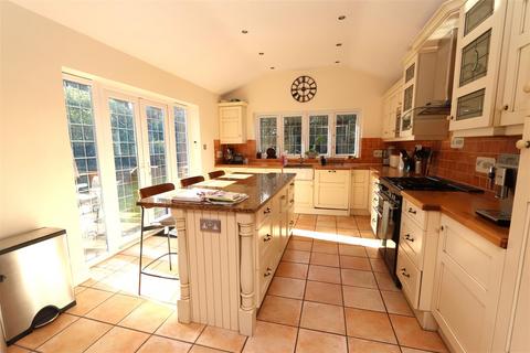 4 bedroom detached house for sale, Mulberry Hill, Shenfield, Brentwood