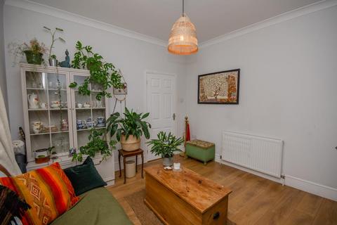 25 Berwick Road, Bristol, BS5 6NG