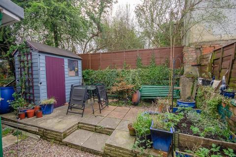 25 Berwick Road, Bristol, BS5 6NG