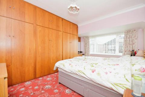 3 bedroom detached bungalow for sale, Meadow Head Drive, Meadow Head, Sheffield, S8 7TQ