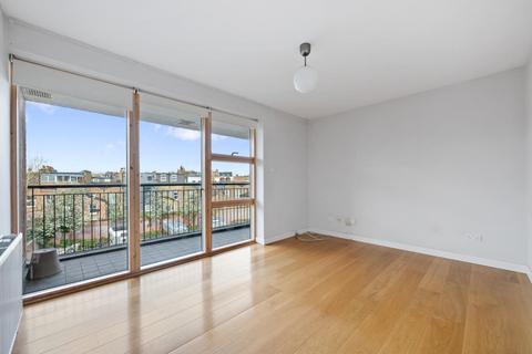 Flat 5, 17 Albion Road, London, N16 9PF