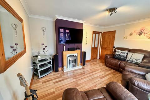 3 bedroom semi-detached house for sale, Moatbrook Avenue, Codsall, Wolverhampton