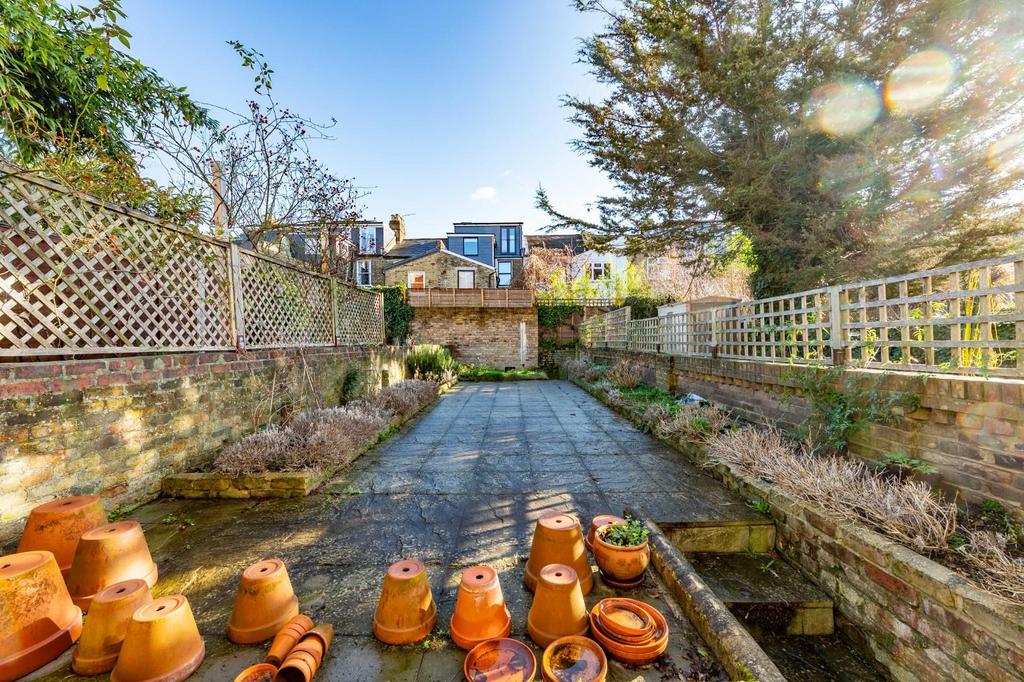 Garden Reverse