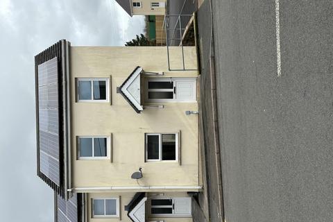 2 bedroom semi-detached house to rent, Clos Y Delfryn, Tumble, Llanelli, SA14