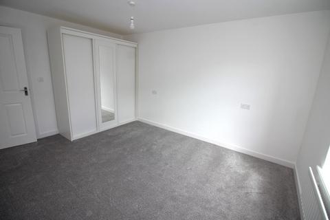 2 bedroom flat for sale, Leaze Close, Thornbury, Bristol