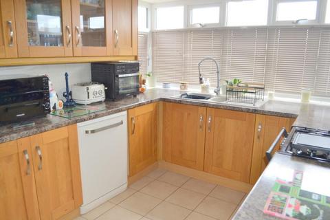 3 bedroom semi-detached house for sale, Jews Lane, Dudley DY3