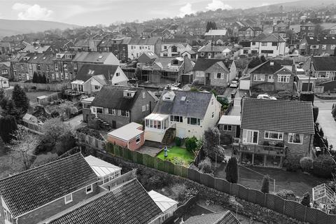 25 Carr Grove, Deepcar, Sheffield, S36 2PP