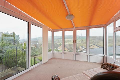 25 Carr Grove, Deepcar, Sheffield, S36 2PP
