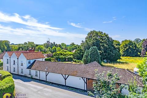 5 bedroom link detached house for sale, Pig Lane, Bishop's Stortford