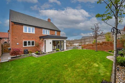 4 bedroom detached house for sale, Newton Avenue, Streethay, Lichfield