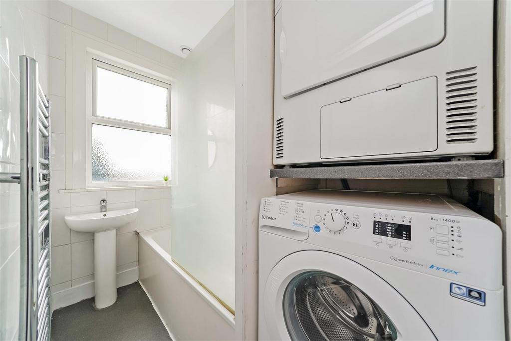Bathroom/utility