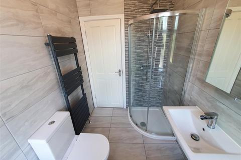 2 bedroom house to rent, Shaw Road South, Stockport SK3