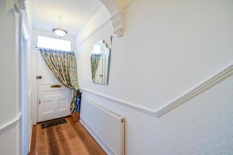 4 bedroom semi-detached house for sale, Cambridge Road, Southend-On-Sea SS1