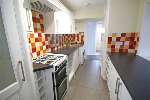 2 bedroom flat to rent, The Pastures, High Wycombe HP13