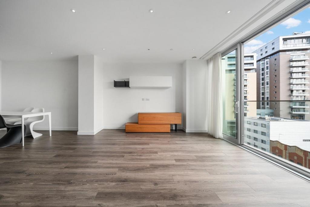 Kingwood House E1 8 QF