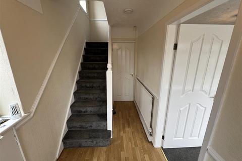 2 Milton Crescent, Heswall, Wirral, CH60 5ST