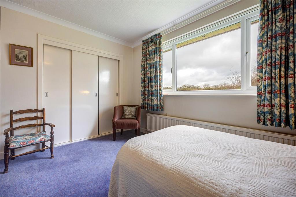 Bed3 03.jpg