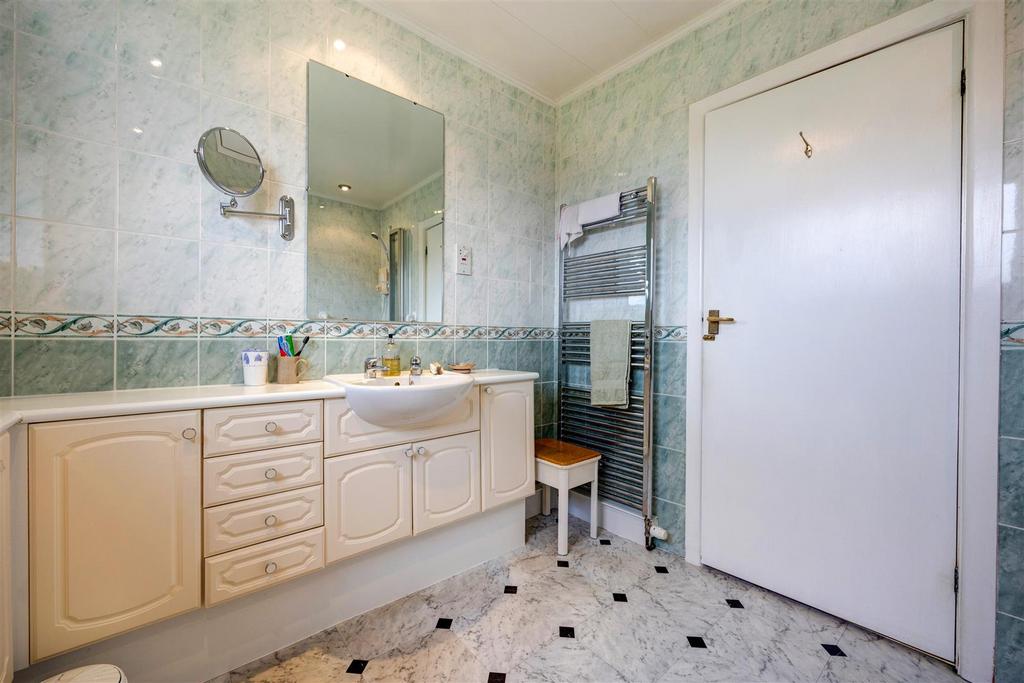 Bath 03.jpg