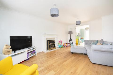 45 Painters Mead, Hilperton, Trowbridge, BA14 7QF
