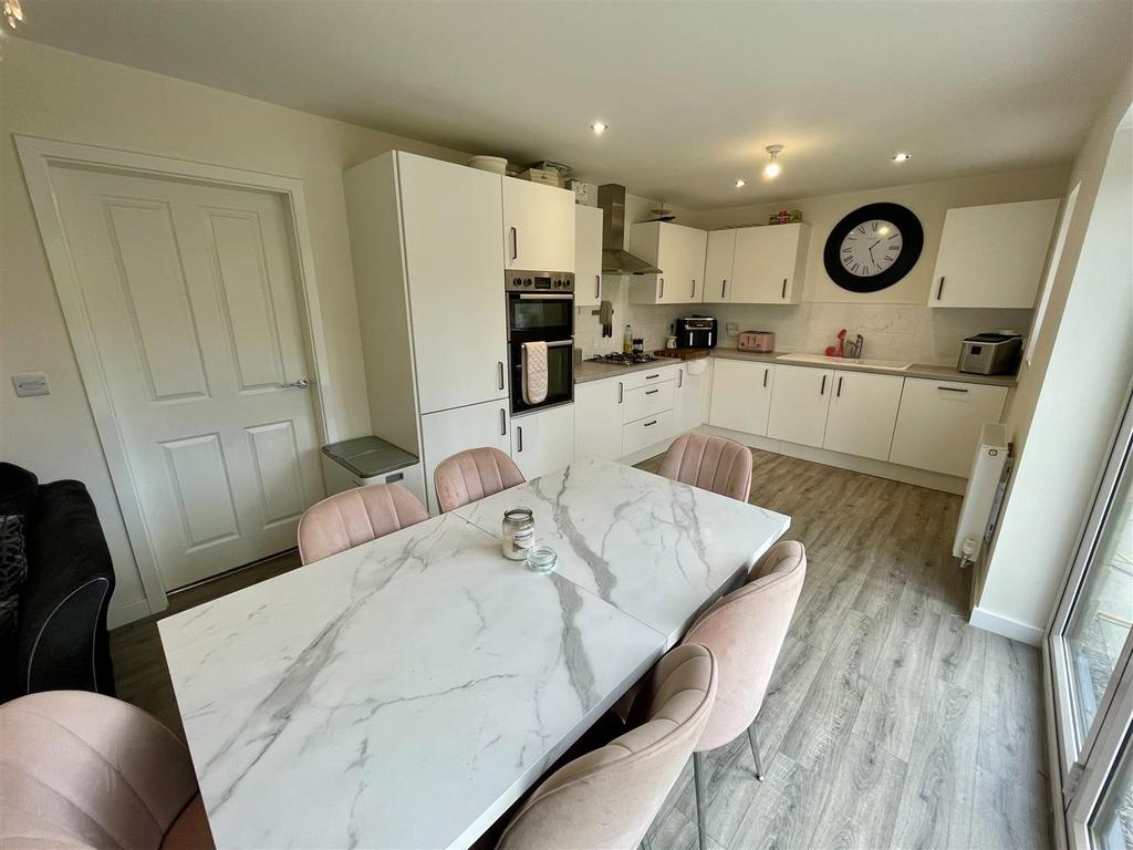 Kitchen / Dining / Family Area