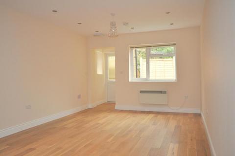 1 bedroom apartment to rent, Rosslyn Road, Watford WD18