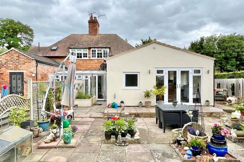 3 bedroom semi-detached house for sale, Manor Cottages, Gloucester GL2