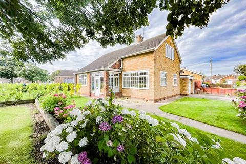 3 bedroom detached house for sale, Castleton Drive, Wolviston Court, Billingham, TS22 5AR