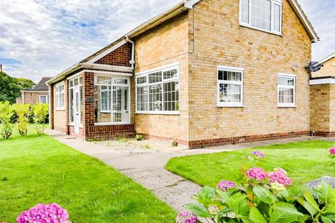 3 bedroom detached house for sale, Castleton Drive, Wolviston Court, Billingham, TS22 5AR