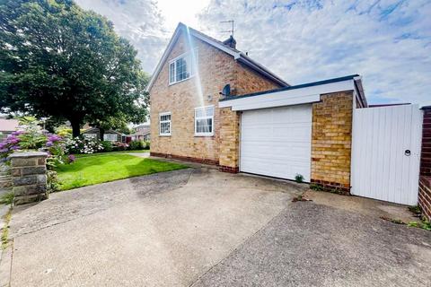 3 bedroom detached house for sale, Castleton Drive, Wolviston Court, Billingham, TS22 5AR