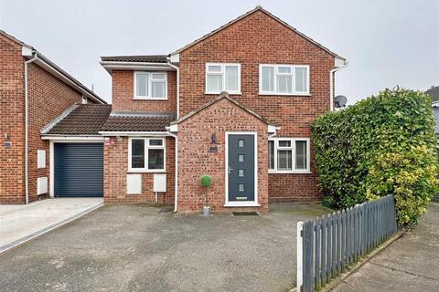 4 bedroom link detached house for sale, Saddle Rise, Springfield, Chelmsford