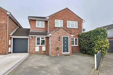 4 bedroom link detached house for sale, Saddle Rise, Springfield, Chelmsford