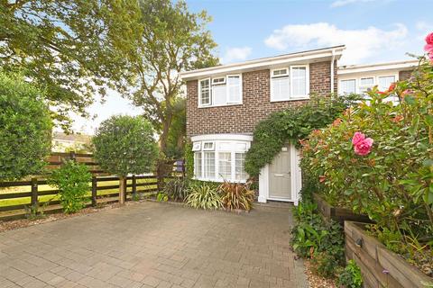 Aldwick - 3 bedroom end of terrace house for sale