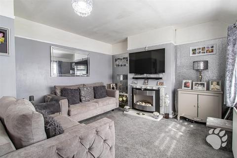 2 bedroom maisonette for sale, St. Catherines Close, Wickford SS11