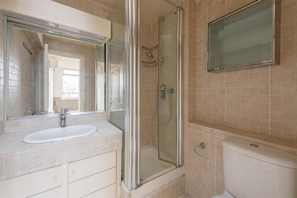 Flat 20 Fordie House Hi-16.jpg