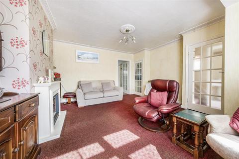 214 Dedworth Road, Windsor, SL4 4JP