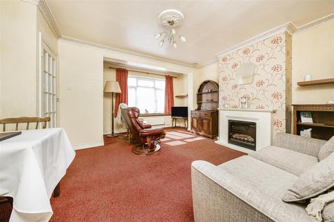 214 Dedworth Road, Windsor, SL4 4JP