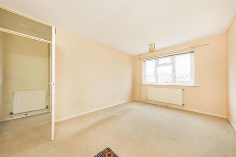4 Frymley View, Windsor, SL4 5TA