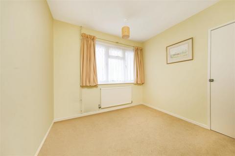 4 Frymley View, Windsor, SL4 5TA