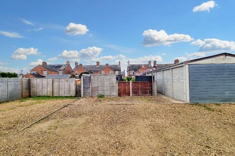 3 bedroom end of terrace house for sale, St Johns Road, Spalding