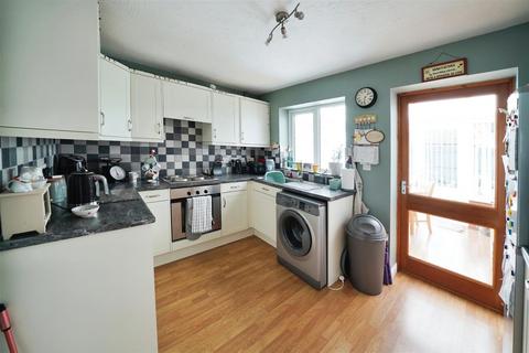 2 bedroom semi-detached house for sale, Priory Grove, Hull