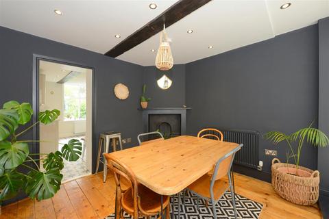 3 bedroom townhouse for sale, Cross Hill, Shrewsbury