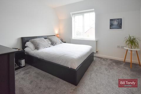 6 Combine Close, Sutton Coldfield, B75 5TP