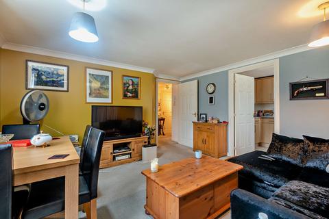 2 bedroom flat for sale, Wells Close, Portsmouth, PO3