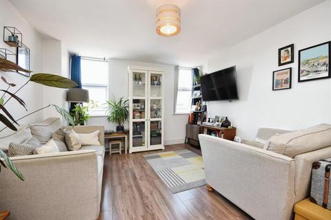 2 bedroom flat for sale, Baddow Road, Chelmsford, CM2