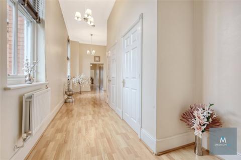 3 bedroom apartment for sale, Woodford Green, Greater London IG8
